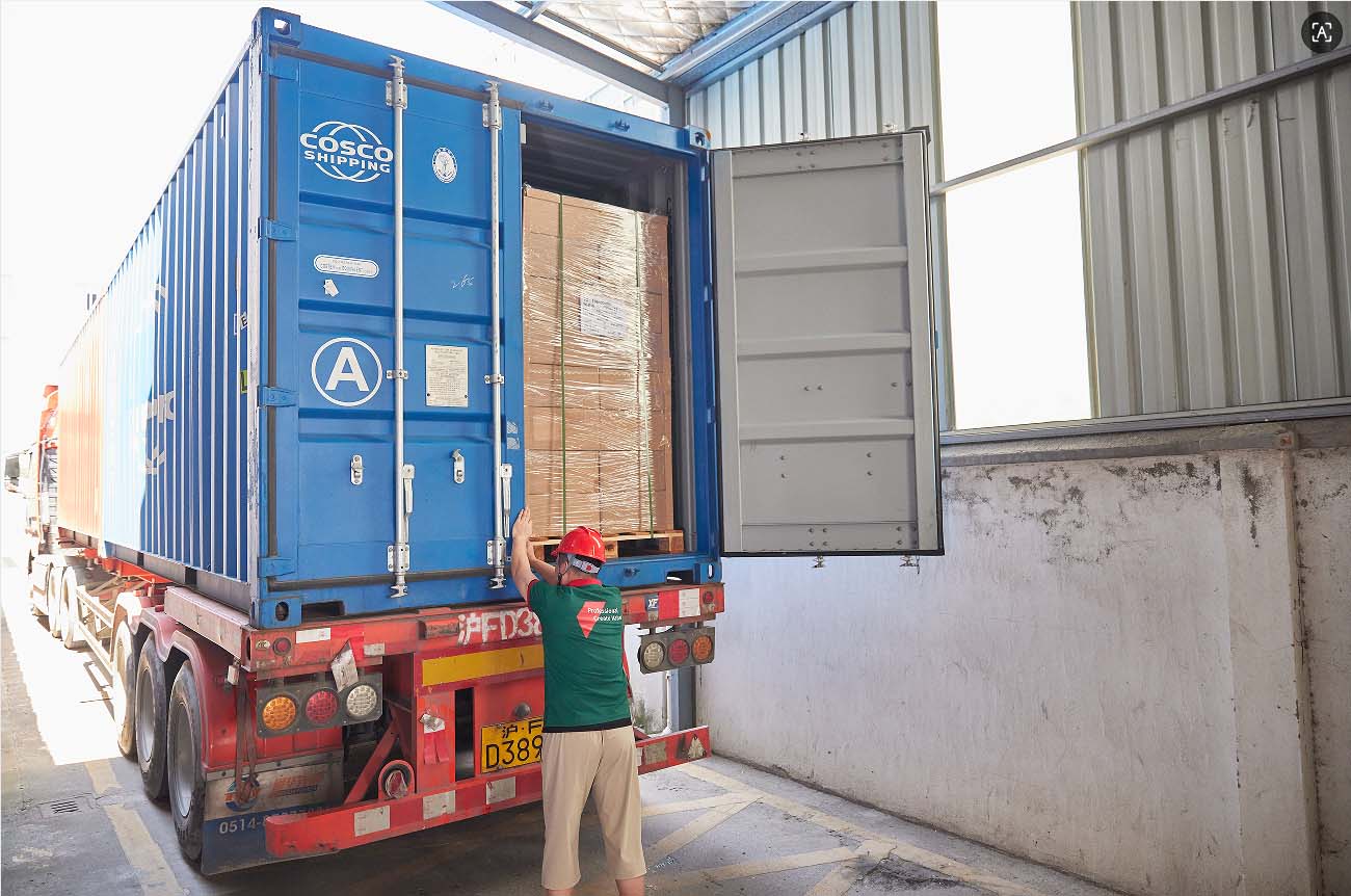cargo loading, unloading & shipping4